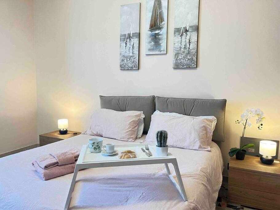 Appartamento A Pochi Passi Dalla Stazione Comodo A Coppie E Famiglie, Casa Ferrucci 콜레뇨 외부 사진